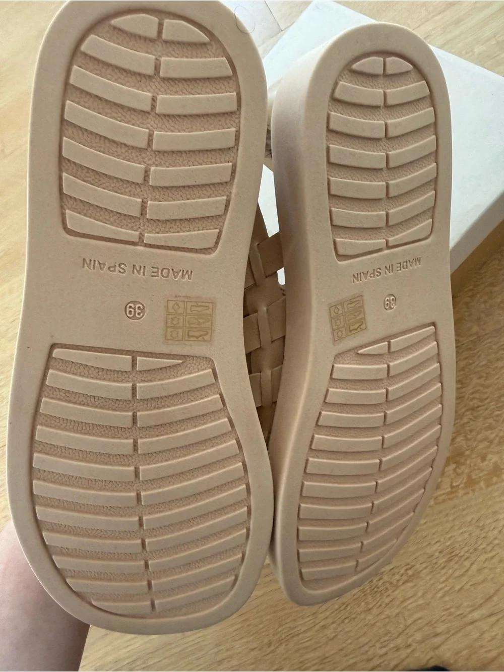 Pilcro Anthropologie Beige Strappy Gladiator Platform Sandals NWT